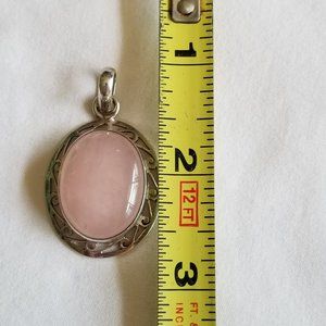 Beautiful rose quartz .925 silver pendant #699 -NWOT